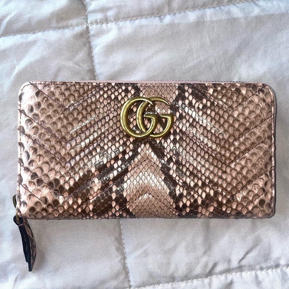 Gucci GG Marmont Python Pink